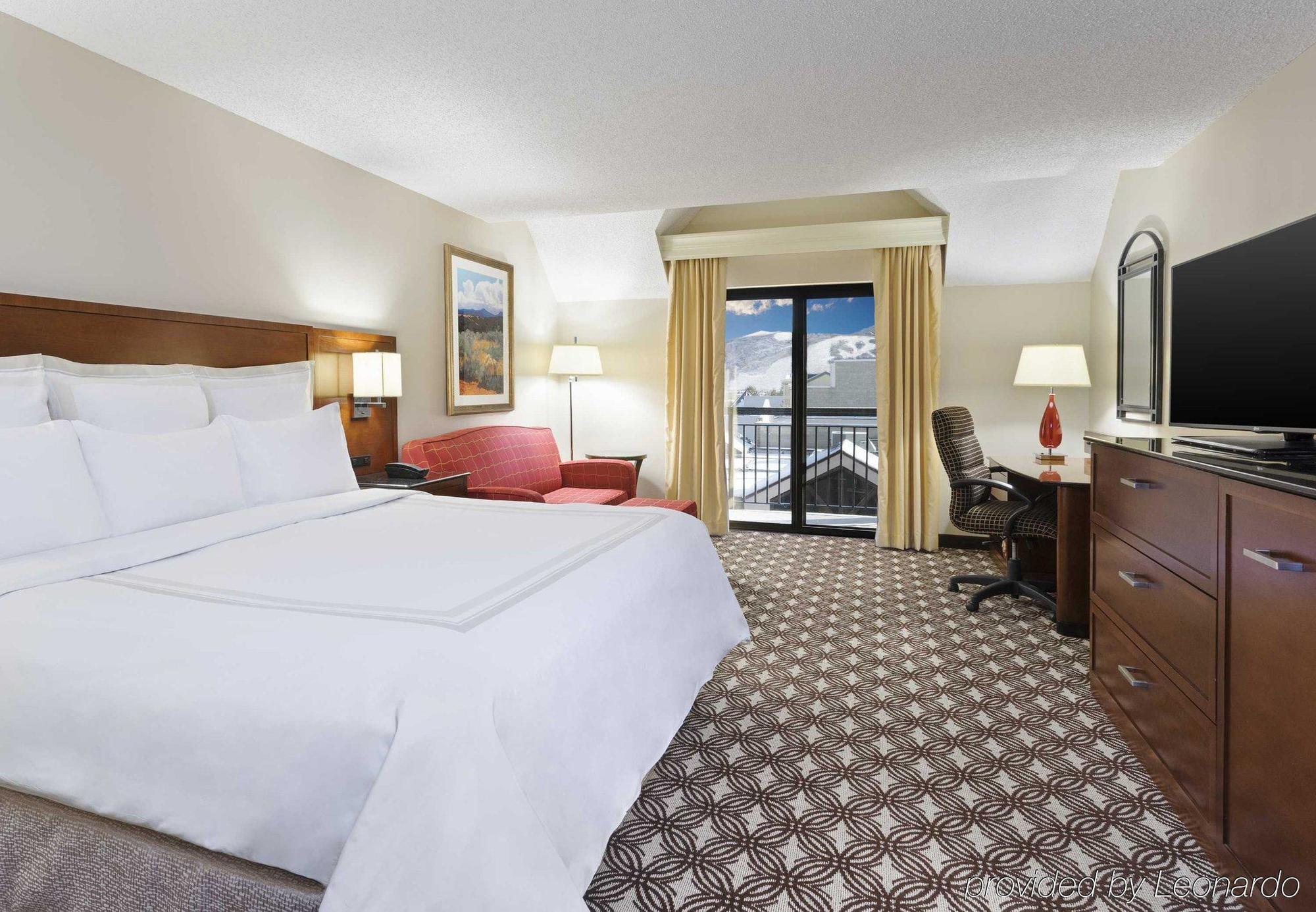 Sheraton Park Hotel
