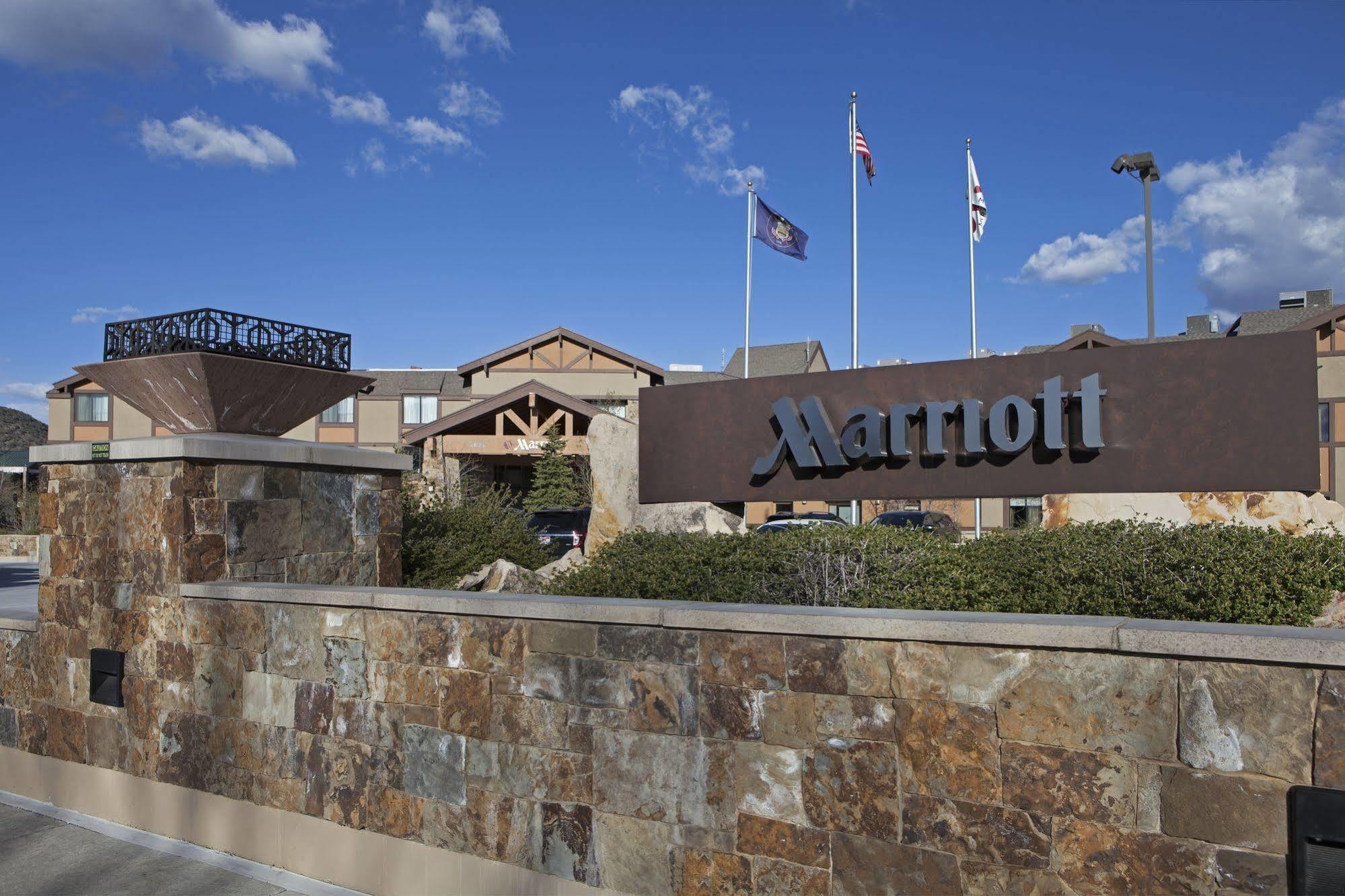 Sheraton Park Hotel